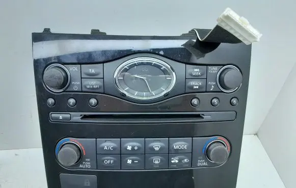 Infiniti QX70 S51 Climate control unit 258101CA1B
