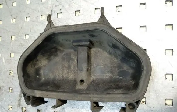 Audi A4 S4 B5 8D Headlight/headlamp dust cover 1305219063