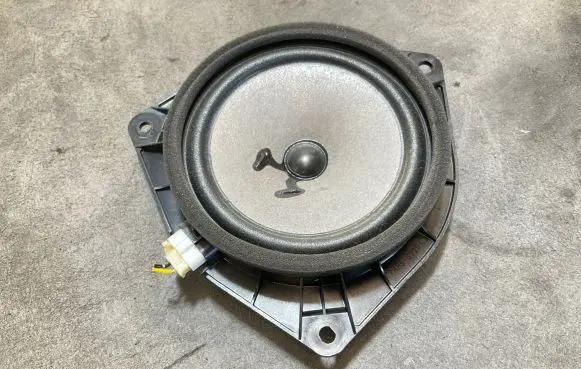 Toyota Hilux (AN10, AN20, AN30) Front door high frequency speaker 861600K060 TS04009ZT V72KB61
