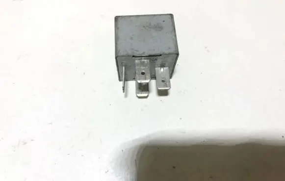 Volkswagen Golf IV Other relay 141951253b 20240072