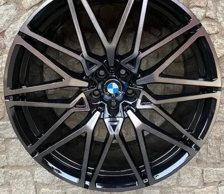 BMW X6M G06 F96 R21 alloy rim 8093563