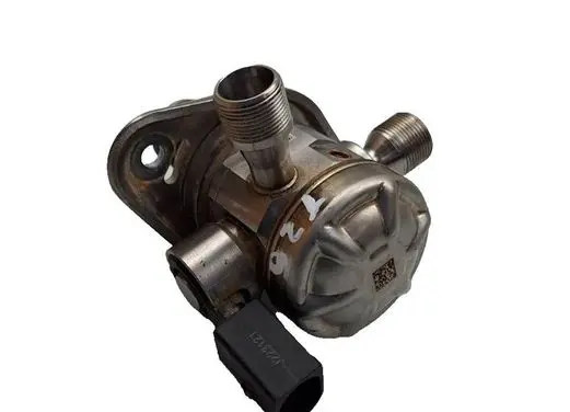 Renault Captur II Fuel injection high pressure pump 166303162R