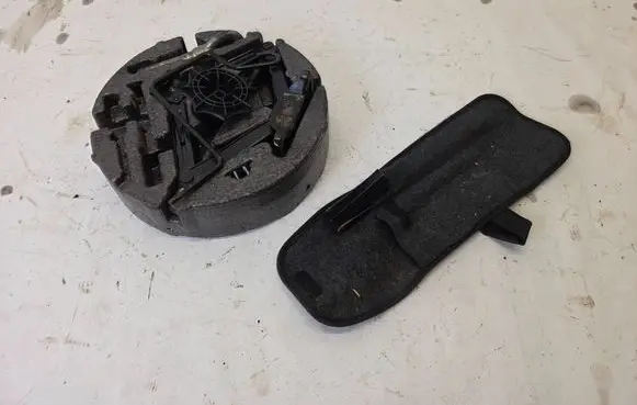 Saab 9-5 Tool set 13327305