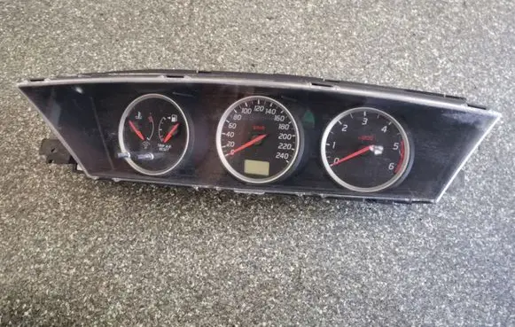 Nissan Primera Speedometer (instrument cluster) BV010