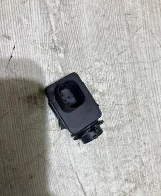 BMW X1 F48 F49 AUC sensor 6833650