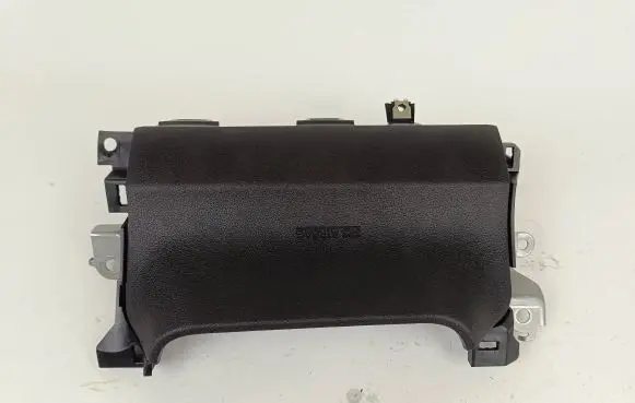 Toyota Mirai Knee airbag 
