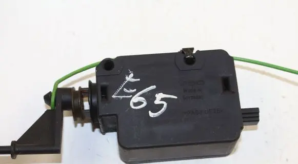 Fuel tank cap lock motor