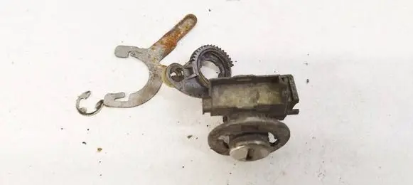 Audi 100 S4 C4 Front door lock (next to the handle) 