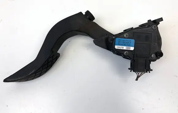 Audi A4 S4 B6 8E 8H Accelerator throttle pedal 8E1723523F 6PV00837600