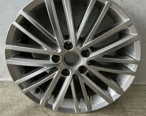 Volkswagen Golf VI R17 alloy rim 5K7601025A