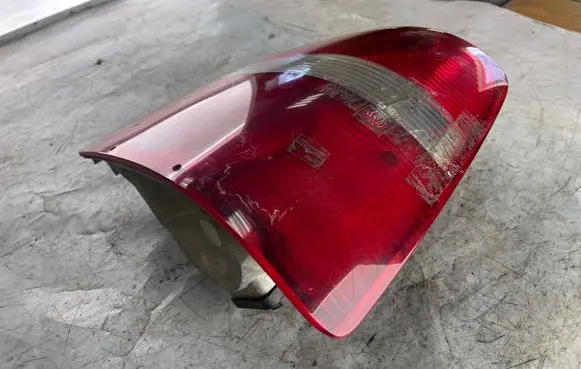 Volkswagen Touran I Rear/tail lights 1t0945258d