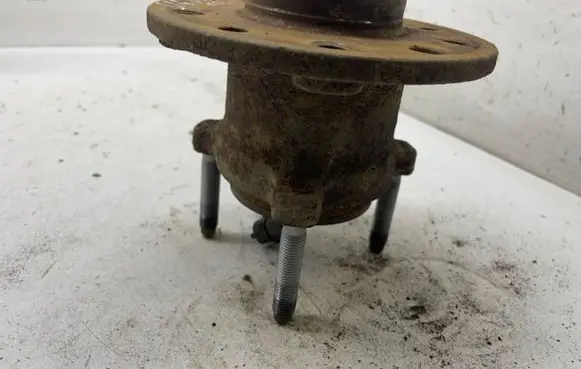 Opel Insignia A Rear wheel hub