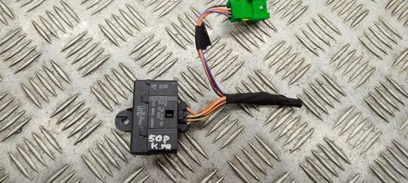 Peugeot 508 Seat heating relay 9673891680