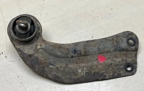 Front lower control arm/wishbone