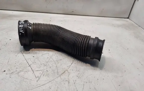 Opel Meriva A Air intake hose/pipe 13105267