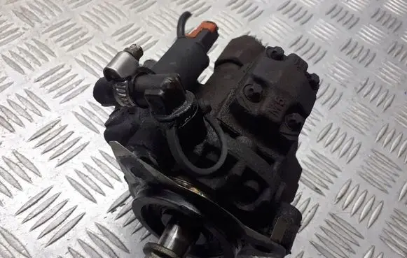 Ford Focus Fuel injection high pressure pump