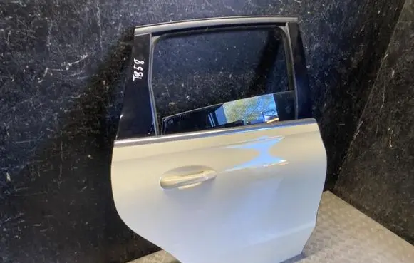 Mercedes-Benz B W247 Rear door