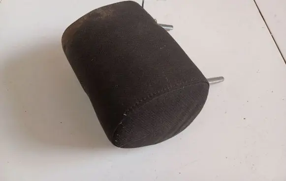 Toyota Avensis T250 Front seat headrest 