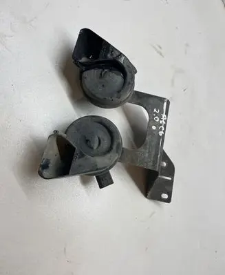Volkswagen Golf V Horn signal 024148