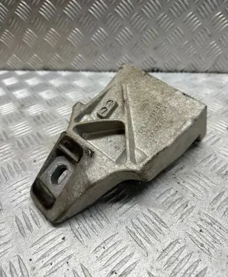 Land Rover Range Rover Sport L494 Engine mounting bracket CPLA6037CB SBCU3