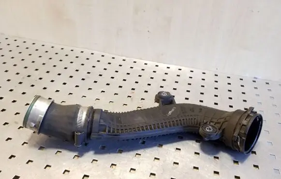 Audi TT TTS Mk2 Intercooler hose/pipe 1K0145840R