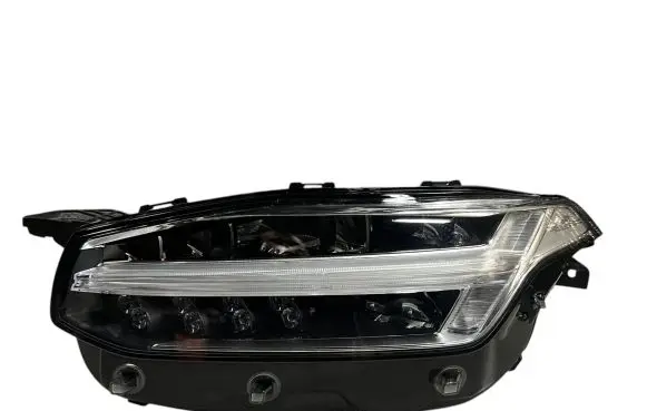 Volvo XC90 Headlight/headlamp 32228304