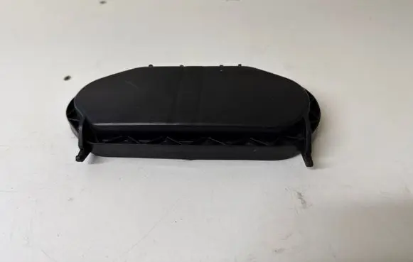 Volkswagen Transporter - Caravelle T5 Headlight/headlamp dust cover 304411175R