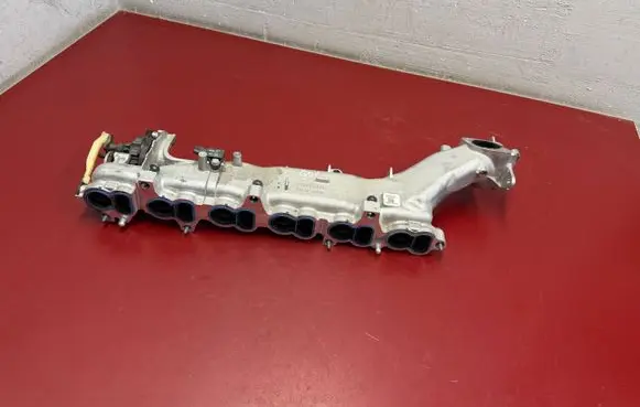 BMW X3 G01 Intake manifold 9885850