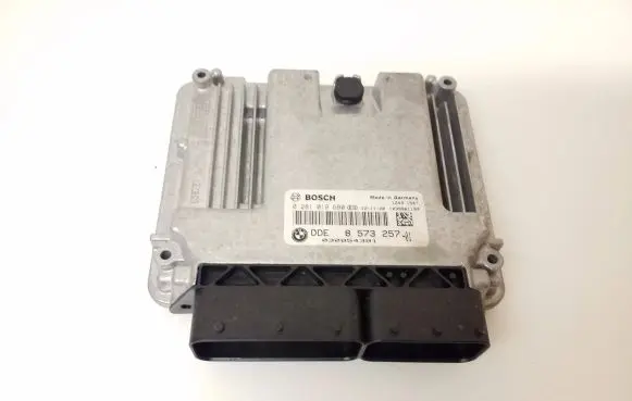 BMW 1 F20 F21 Engine control unit/module 8573257 030854391 0281019680