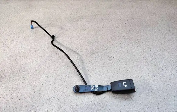 Honda HR-V Front seatbelt buckle
