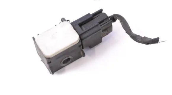 Hyundai Santa Fe Airbag deployment crash/impact sensor 959303L100