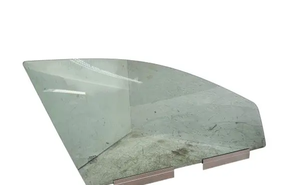 Volvo V70 Front door window glass four-door 43R001106 DOT57M53AS2