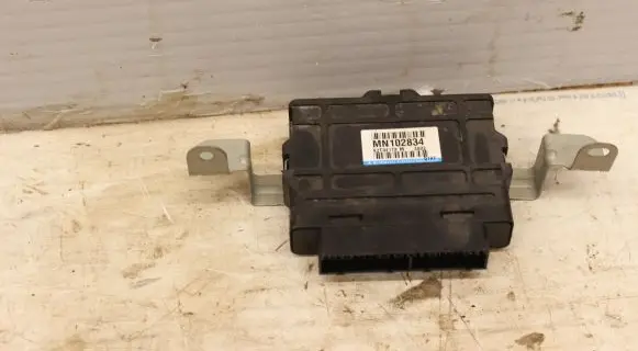 Mitsubishi Pajero ABS control unit/module MN102834