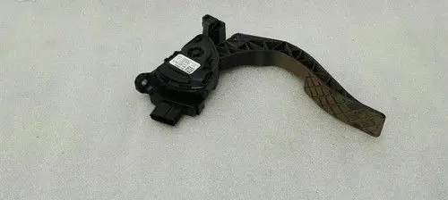 Audi A7 S7 4G Accelerator throttle pedal 8K1723523A