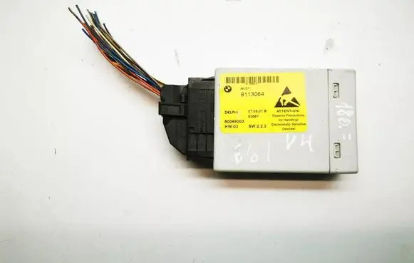 BMW 5 E60 E61 Central console control unit 9113064