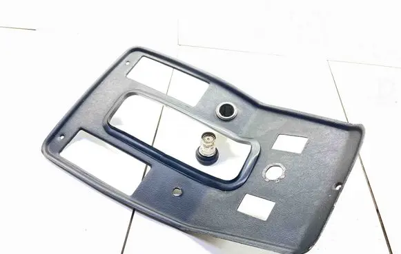 Other center console (tunnel) element
