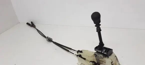Peugeot 4007 Gear shifter/selector