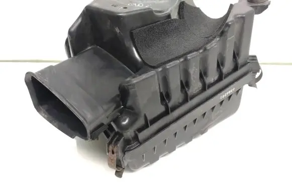 Hyundai Tucson JM Air filter box 281002e200