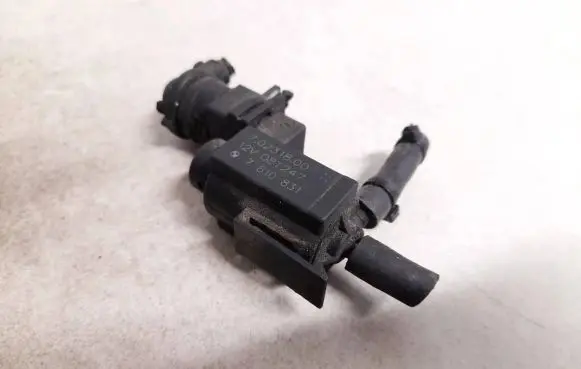 BMW 5 GT F07 Turbo solenoid valve 70231800 7810831