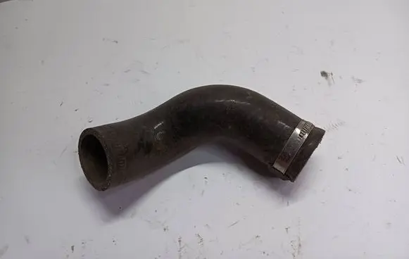 Renault Megane II Intercooler hose/pipe 8200185556B 7087302004