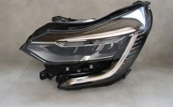 Renault Captur II Headlight/headlamp 260600666R 01393031