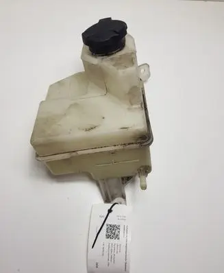 Hyundai i30 Coolant expansion tank/reservoir