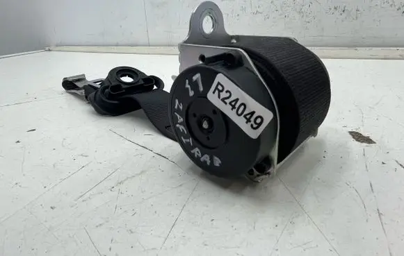 Opel Zafira B Third row seat belt 13202804