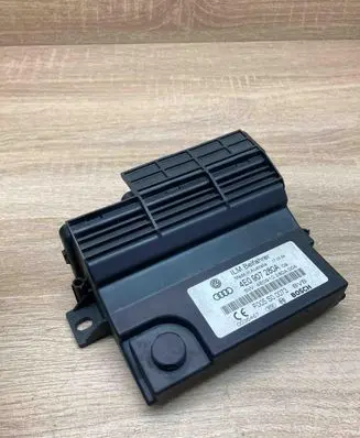 Audi A8 S8 D3 4E Power management control unit 4E0907280A 4E0910280A