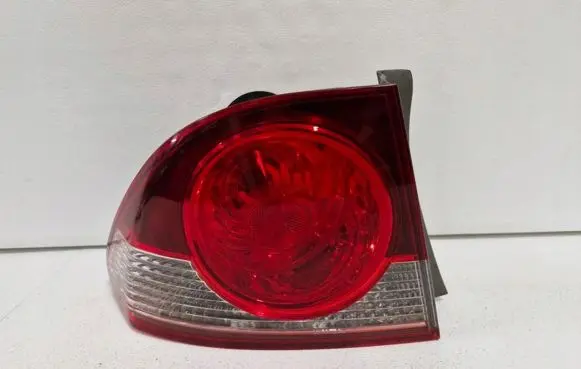 Honda Civic Rear/tail lights P6104L