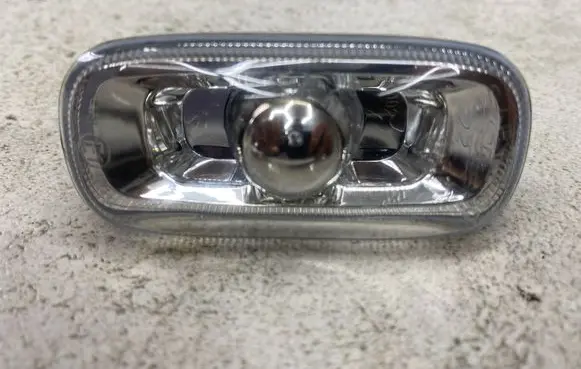 Audi A4 S4 B7 8E 8H Front fender indicator light 8E0949127