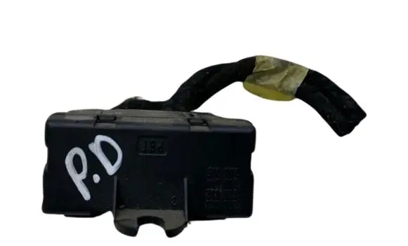 Volvo S80 Seat heating relay 30762217