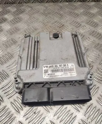 Volkswagen Golf VII Engine control unit/module 04L907309B 0281018510