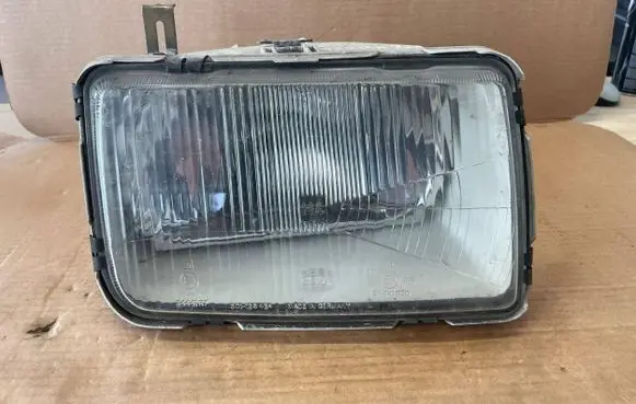 Ford Sierra Headlight/headlamp 83BG13N114FA 9DE12672201 301128424