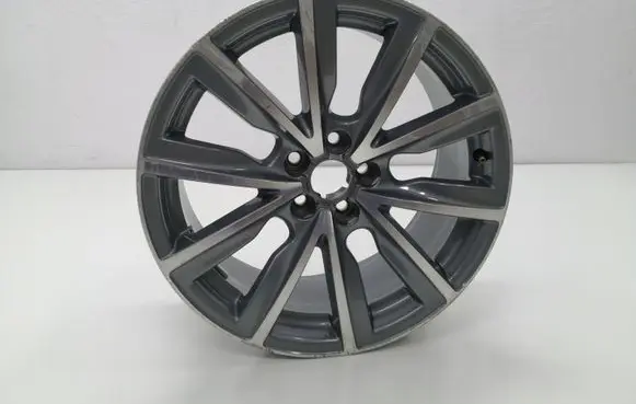Audi A1 R17 alloy rim 